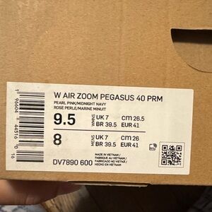 Nike Air Zoom Pegasus 40 PRM Pearl Pink and Midnight Navy